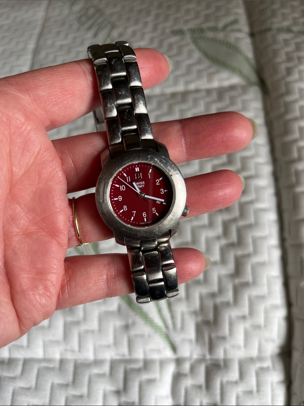 Vintage stainless steel Swiss Army watch